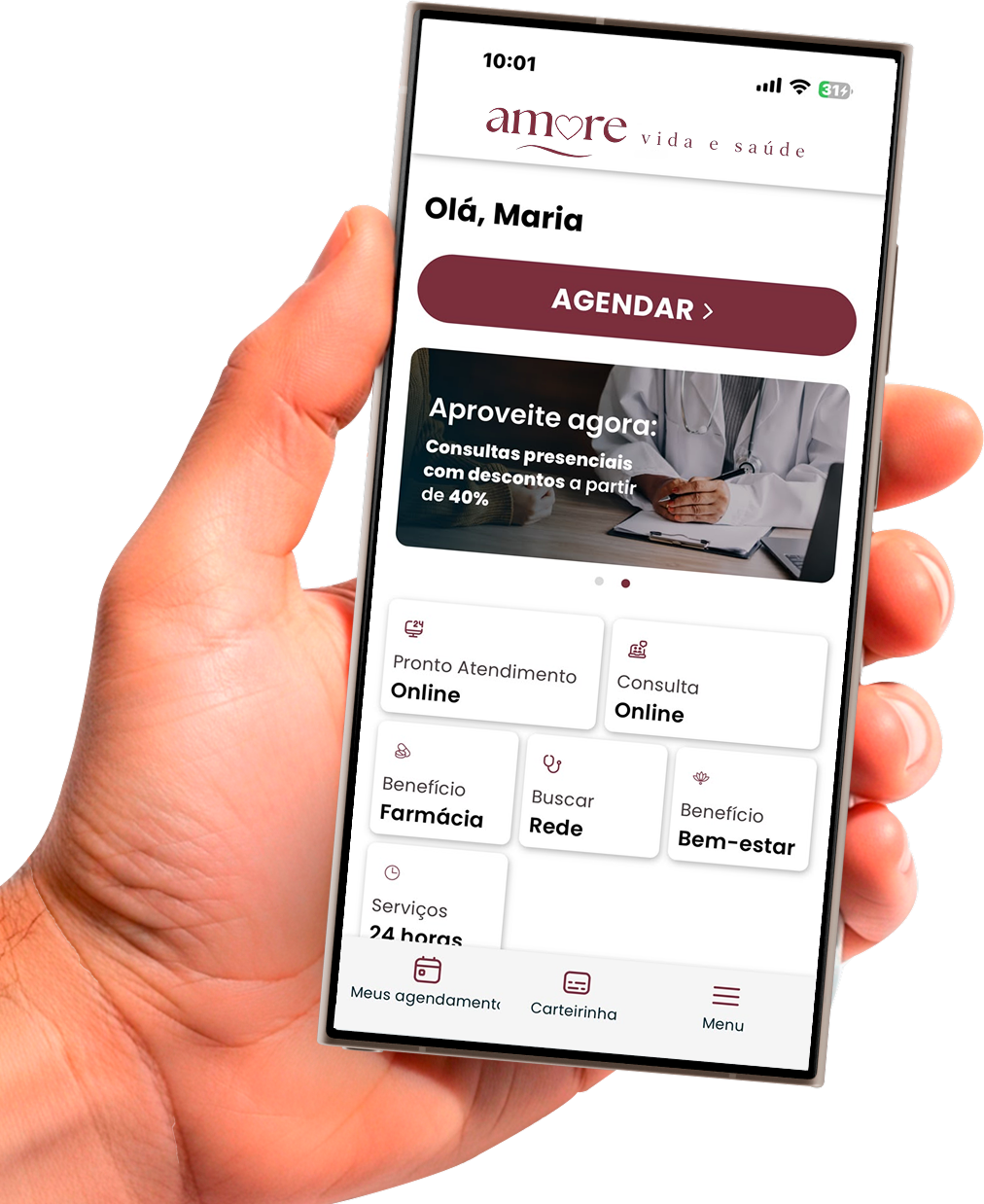 Mão segurando um celular com o aplicativo Amore Vida e Saúde: agendamento, pronto atendimento e consulta online, farmácia, rede e bem-estar